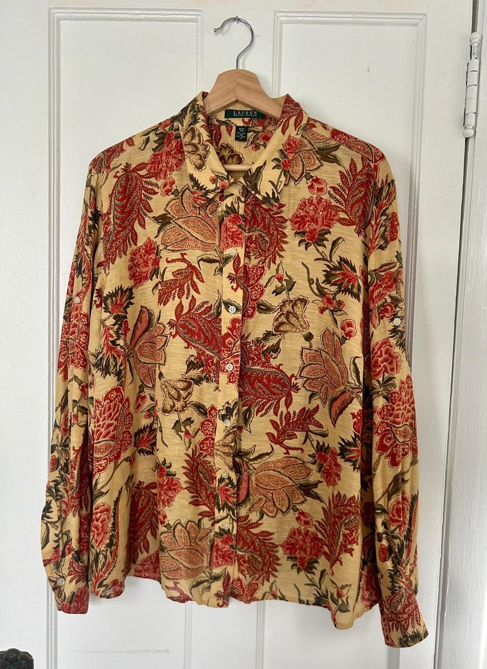 Vintage Ralph Lauren Long Sleeve Silk/Linen Tan Floral Button Down Blouse